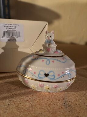 Lenox 2007 Charming Kitty Easter Egg